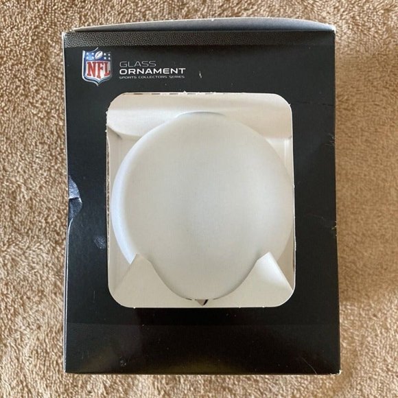 Chicago Bears NFL Football Glass Christmas Ornament Gold Crown 2009 ~ New in Box - Picture 4 of 7